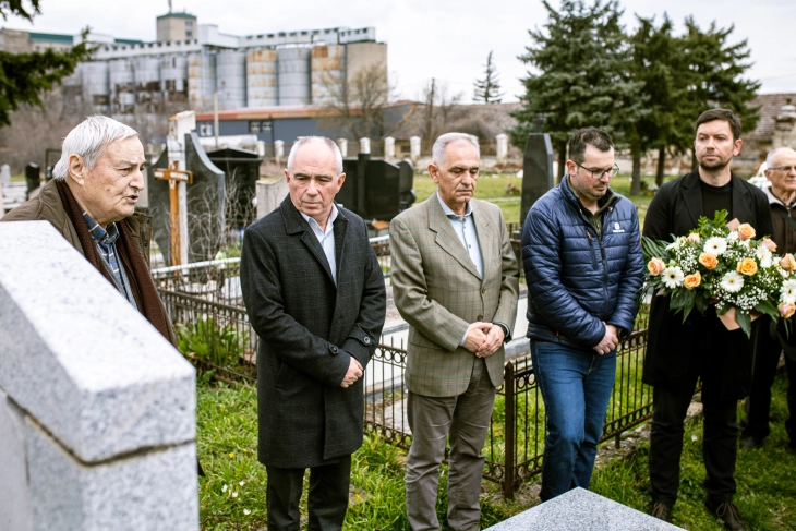 Во Битола одбележана годишнина од смртта на Милтон Манаки