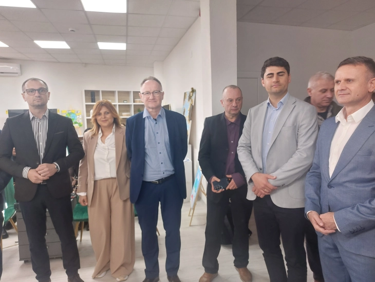 Во Прилеп презентиран проектот „Медицинска сестра во заедницата“, единствен во Македонија