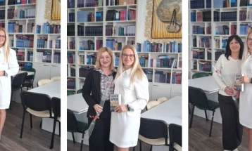 Наградени најактивните читателки во Делчево во пресрет на 8 Март