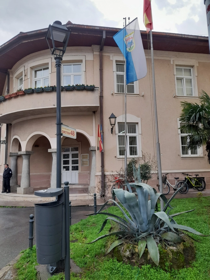 Парк со смарт клупи и лавиринт од растенија – нова содржина за гевгеличани