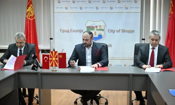 Ndriçimi dekorativ dhe arkitektonik i Urës së Gurit, kryetari i qytetit Gjorgjievski zhvilloi një takim me një delegacion turk për realizimin e projektit