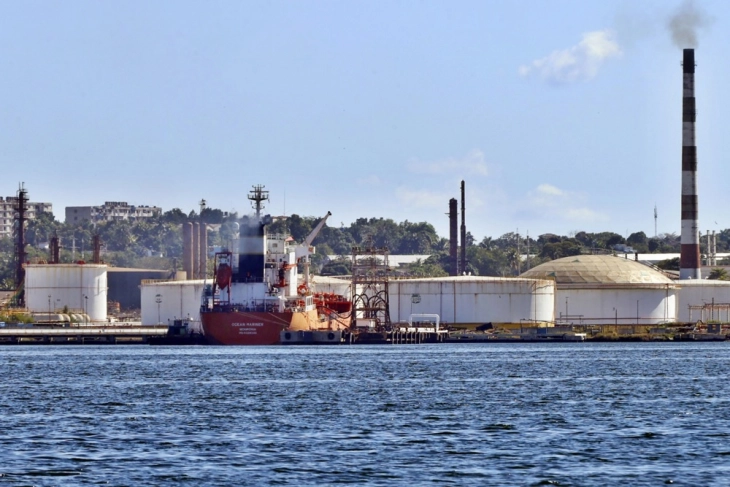 Иранската револуционерна гарда вели дека „ги чека“ Американците во Ормускиот теснец по заканите од Вашингтон