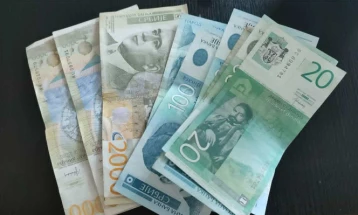 За една година граѓаните на Србија се задолжиле во банките за уште 2,8 милијарди евра