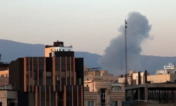 Shpërthime në aeroportin ndërkombëtar në Teheran