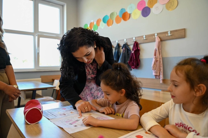 Osmani: 7 Marsi është festa e shpirtit të kombit tonë, i cili mbijetoi falë gjuhës shqipe