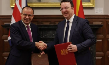 Николоски по изјавата на Лосон: Како меур од сапуница се распрсна лагата за „мигранти за пари“