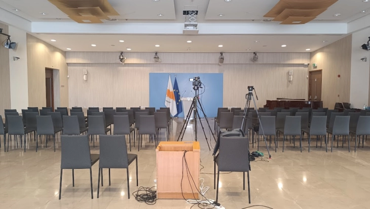 МИА на Кипар: Во Претседателската палата во Никозија функционира прес-центар за навремено информирање за ситуацијата во земјата