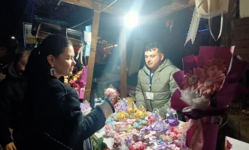 Во Велес заврши тридневниот традиционален осмомартовски базар  