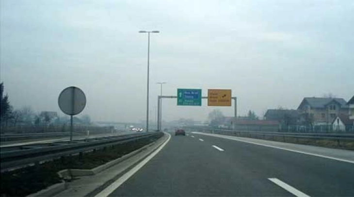 Traffic: Wet roads, fog between Lisec and Shapka