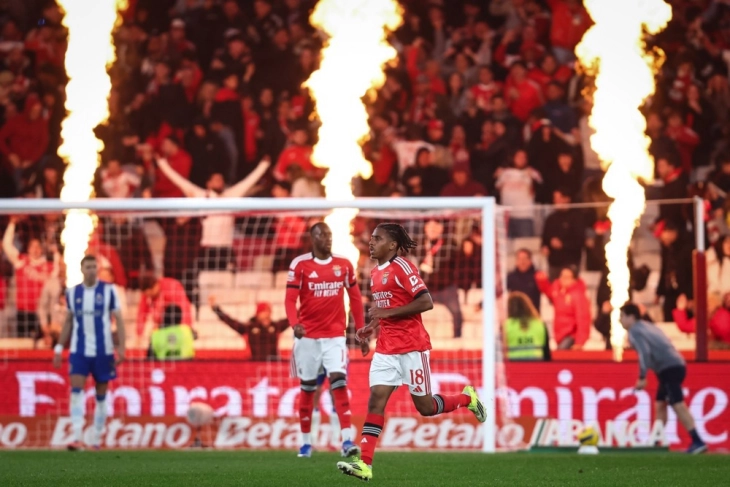 Бенфика се спаси по 0:2 со Порто, Мурињо беше исклучен кон крајот на натпреварот