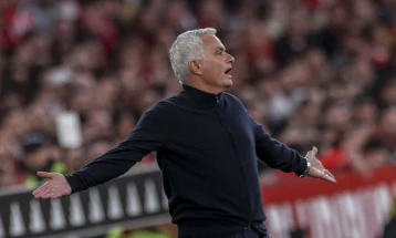 Мурињо за исклучување со Порто: Не сакав да ја шутнам топката кон нивната клупа, но мојата техника не е совршена