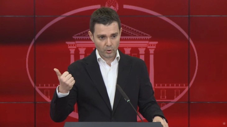 Муцунски за 10-годишната забрана за Менкиновски од Бугарија:  Разочаран сум од односот на една земја членка на ЕУ кон нашите граѓани