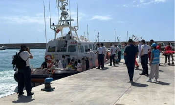 Të paktën 14 persona e kanë humbur jetën pasi një anije me migrantë është përplasur me rojen bregdetare në Antali