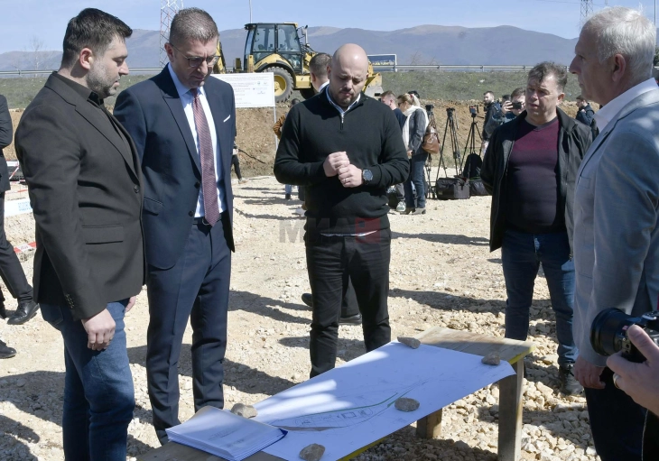 Мицкоски изврши увид на градежните активности во изградбата на пречистителната станица во Кучевишка Бара, проект со вкупна вредност од 129 милиони денари