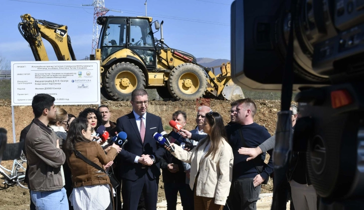 Mickoski: Maqedonia më bindshëm me çmimin më të ulët të naftës, nuk ka rrezik për mungesë