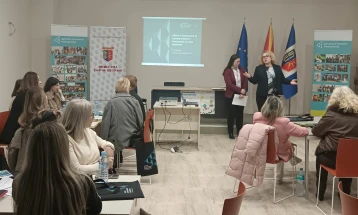 Ѓорче Петров прва општина со обука за претприемништво за наставници од основните училишта