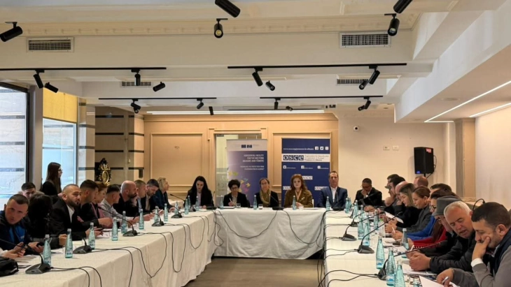 Претставници на Македонците учествуваа на средба во Кукс посветена на  самоидентификацијата на националните малцинства