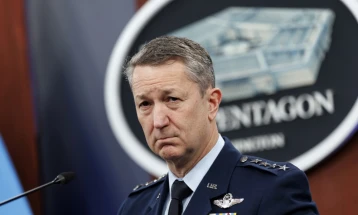 Генерал Кејн: САД од почетокот на војната потопија повеќе од 50 ирански воени бродови