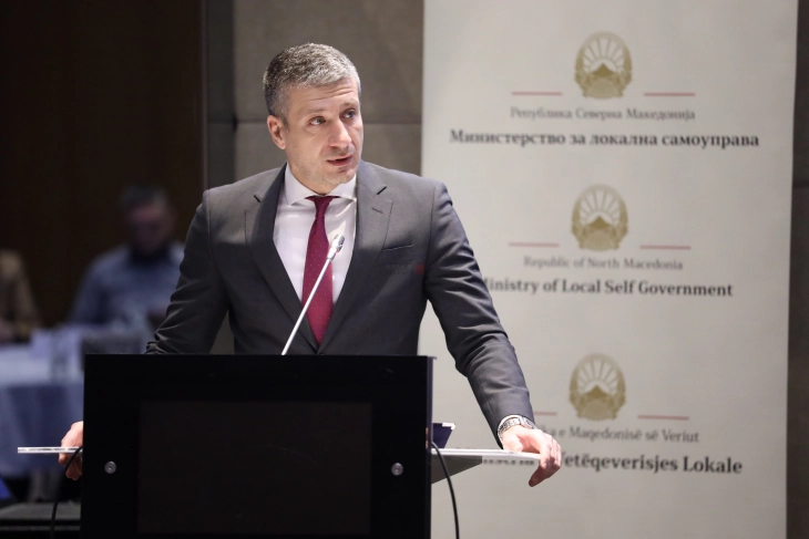 Perinski: Po fillojmë një proces të ri strategjik për forcimin e bashkëpunimit ndërkomunal