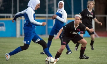 Една иранска фудбалерка одби азил во Австралија и одлучи да се врати дома