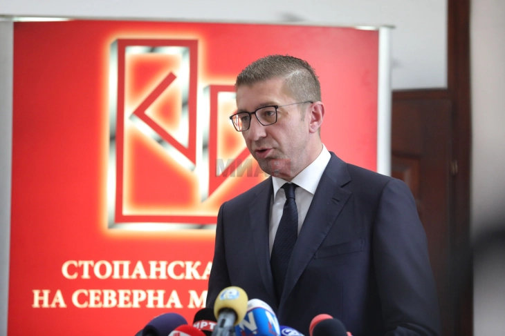 Mickoski: Qeveria mbetet e fokusuar në nevojat reale të qytetarëve dhe të shtetit, deklaratat e LSDM-së për migrantët janë difuze