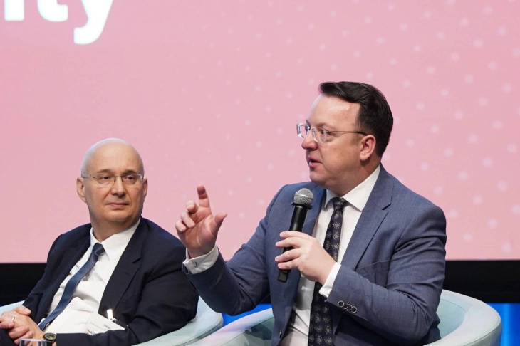 Nikoloski in Washington: Investments in corridors in Macedonia bridge business and security