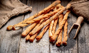 Посни соленки со сусам и мак