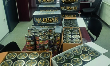 Царинска управа: Спречен обид за криумчарење 120 килограми тутун за наргиле на ГП „Блаце“ 