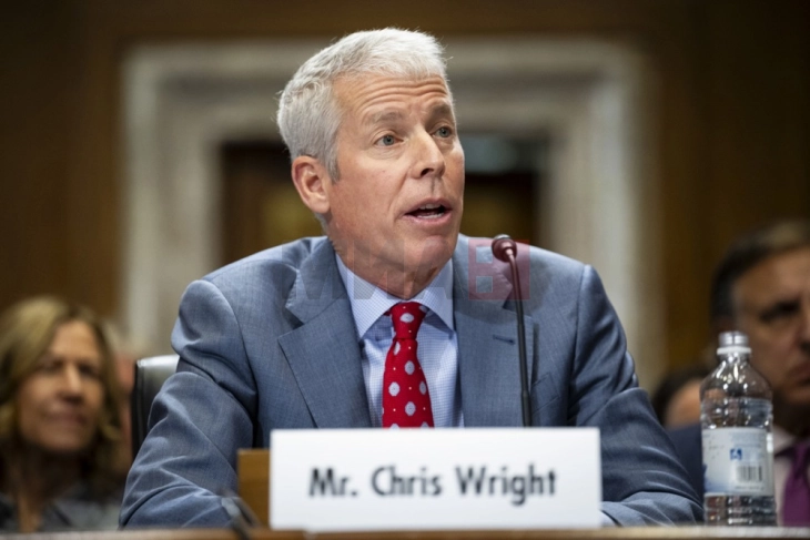 Рајт: САД сè уште не се подготвени да обезбедат придружба за танкерите низ Ормускиот теснец