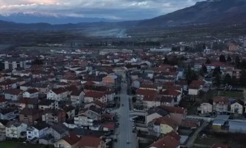 Дебранец со тврд предмет нападнал малолетник