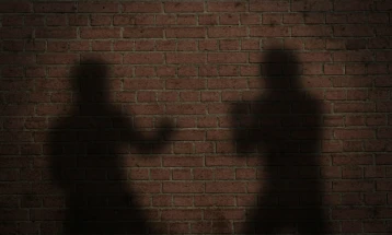 Три малолетни девојчиња нападнати од четири женски лица во Аеродром 