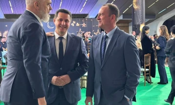 Taravari dhe Limani marrin pjesë në iftarin e organizuar nga Kryeministri i Shqipërisë, Edi Rama në Tiranë