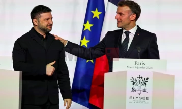 Zelenski mbërriti në Paris në takim me Makronin