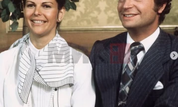 Од хостеса до кралица: Половина век од кралската веридба и љубов што ги скршија предрасудите