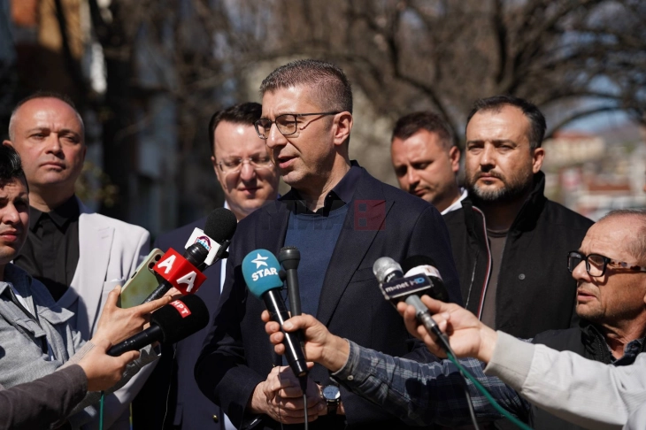 Mickoski paralajmëroi ulje të derivateve të naftës për rreth 2,5 denarë gjatë ditës