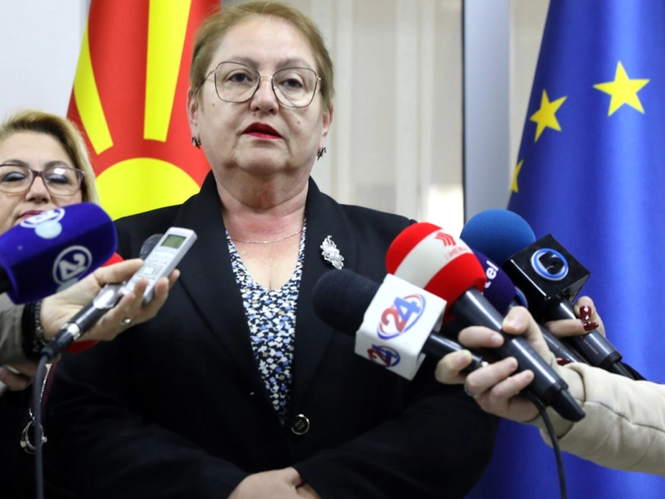 Profesori i denoncuar për ngacmim seksual të një nxënëse është suspenduar dhe ISHA vepron, thotë Janevska