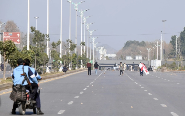 Dronë e kanë goditur kryeqytetin afgan pas sulmeve ajrore thellë në Afganistan