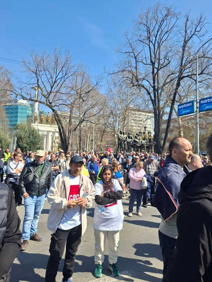 ВМРО-ДПМНЕ: Денешниот протест покажа дека е само една заедничка парада на СДС и ССМ со која ги лажат работниците дека се залагаат за повисоки плати