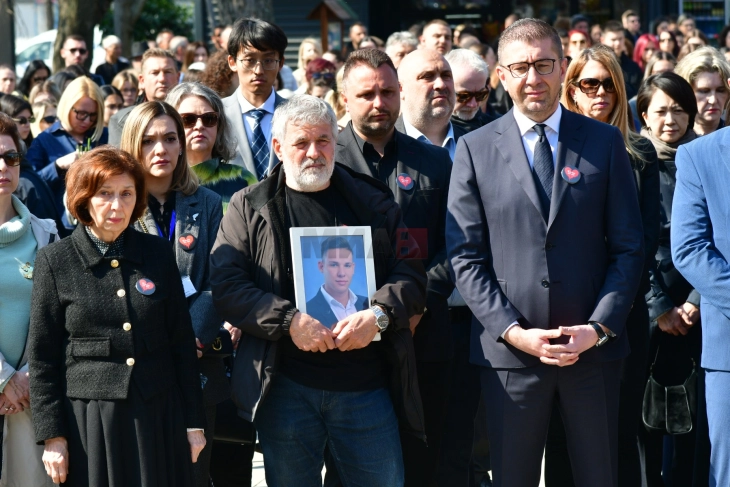 Мицкоски на комеморација во Кочани: Нека споменот за нив остане вечен, а нашата заедничка човечност и единството нека бидат сила што ќе нè води напред