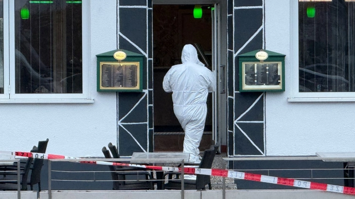 Две лица застрелани во бистро во близина на аеродромот во Франкфурт