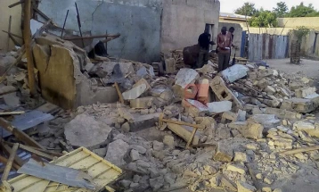 Најмалку 23 лица убиени во самоубиствени напади во Нигерија