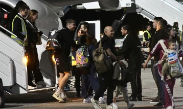 Me fluturim të tretë të organizuar nga EBA sonte në Shkup duhet të kthehen edhe 119 shtetas të Maqedonisë së Veriut