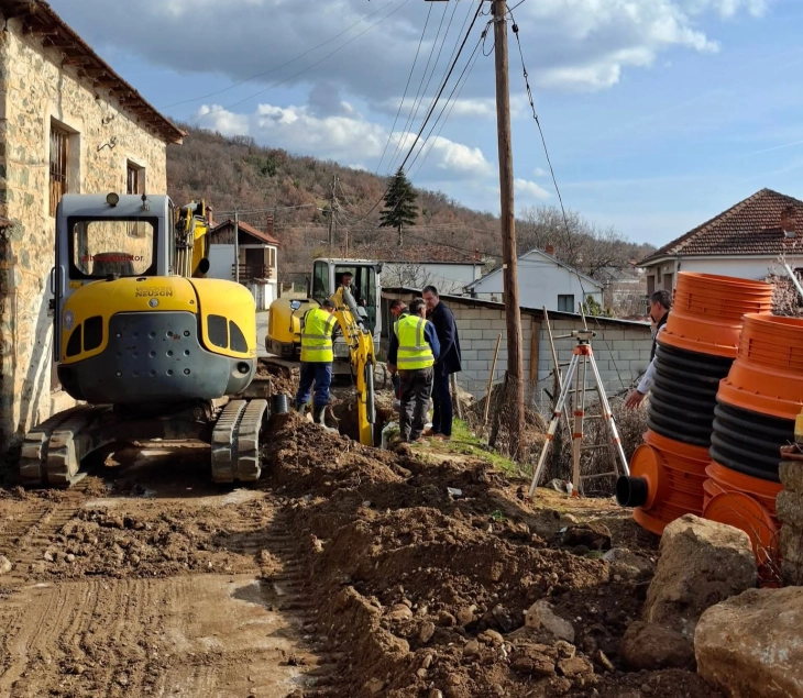 Во Преспа продолжува изградбата на канализациска мрежа и пречистителна станица