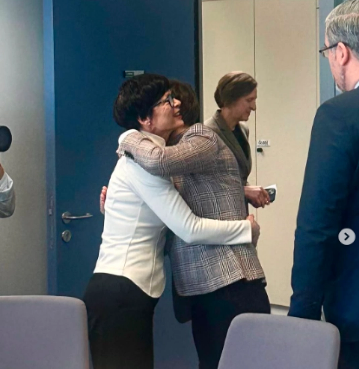 Брнабиќ по средба со Марта Кос во Брисел: Србија решително продолжува по својот европски пат