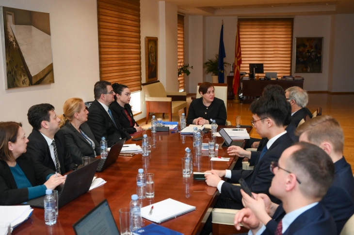 Dimitrieska Kochoska meets IMF officials: Economy sees stable growth, clear fiscal framework