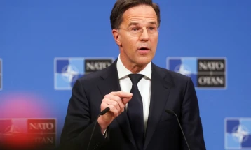 Руте: Земјите-членки на НАТО разговараат за „најдобриот начин“ за отворање на Ормускиот теснец