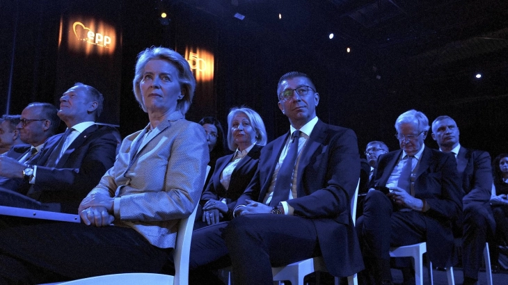 Мицкоски на 50-годишнината од формирањето на Европската народна партија во Брисел