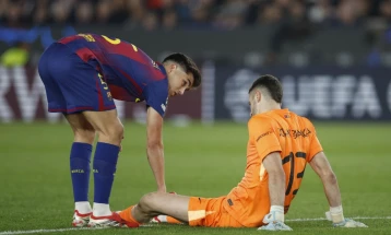 Голманот на Барселона Гарсија ќе биде надвор од терените неколку недели