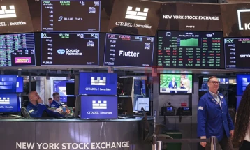 Цените на нафтата пораснаа на 114 долари за барел, гасот поскапе за 30 отсто, европските индекси во пад