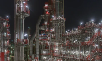 Владата на Србија одлучи да ослободи дизел од резервите, продолжува забраната за извоз на нафта и нафтени деривати